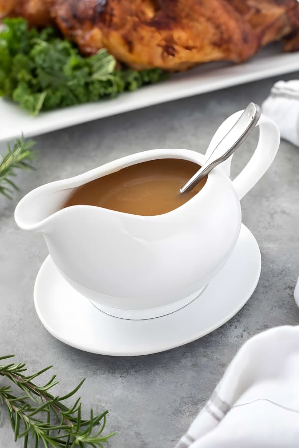 Easy Turkey Gravy Recipe cover