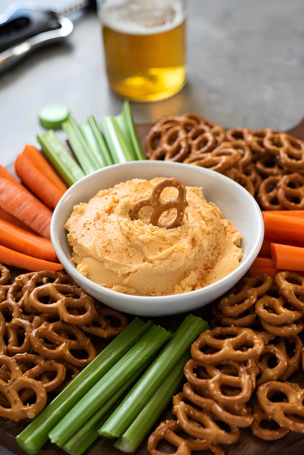 Spicy Cheddar Pub Cheese cover