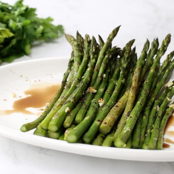 Easy Honey-Balsamic Asparagus cover