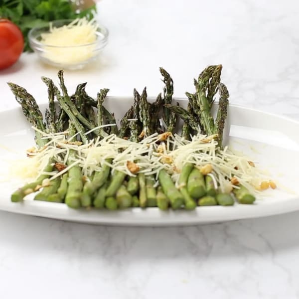 One-Pan Garlic-Parmesan Asparagus cover