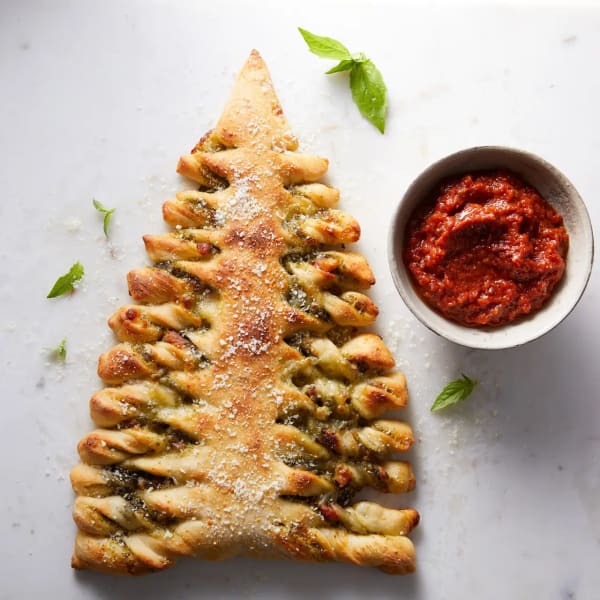 Christmas Tree Pull-Apart Pizza Bread cover