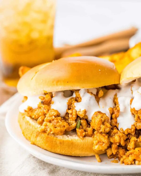 Slow Cooker Buffalo Chicken Sloppy Joes cover