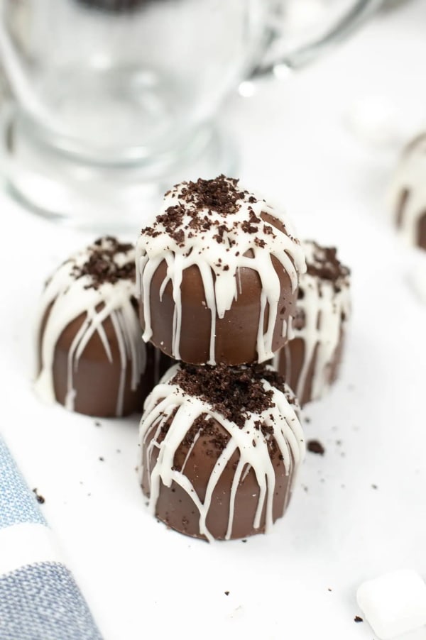 Oreo Hot Chocolate Balls cover