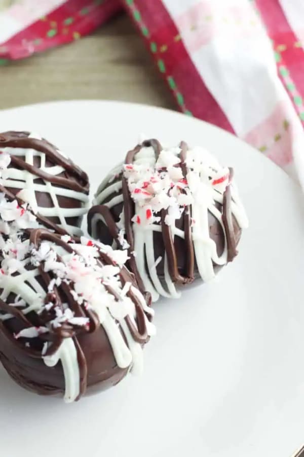 Peppermint Hot Chocolate Bombs cover