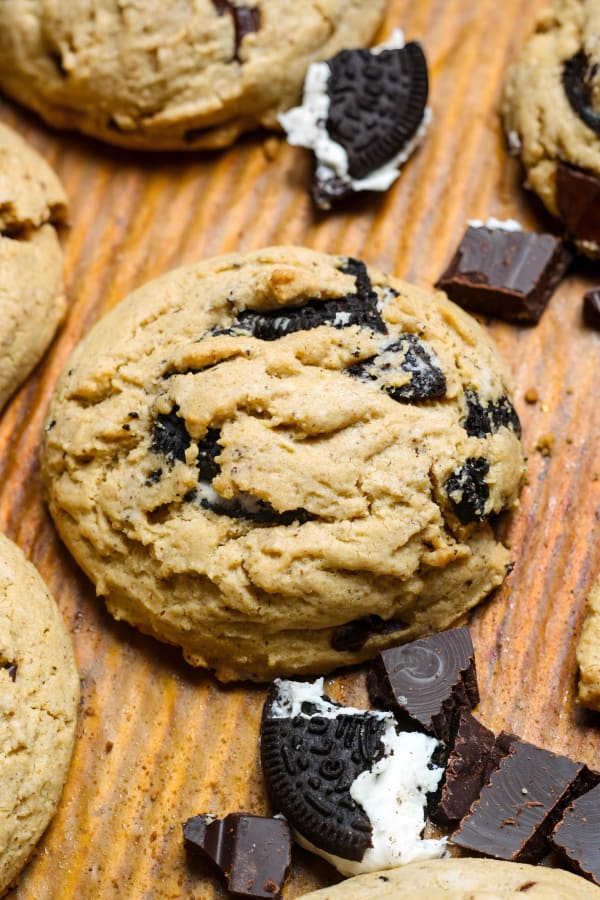 Peanut Butter Oreo Cookies cover