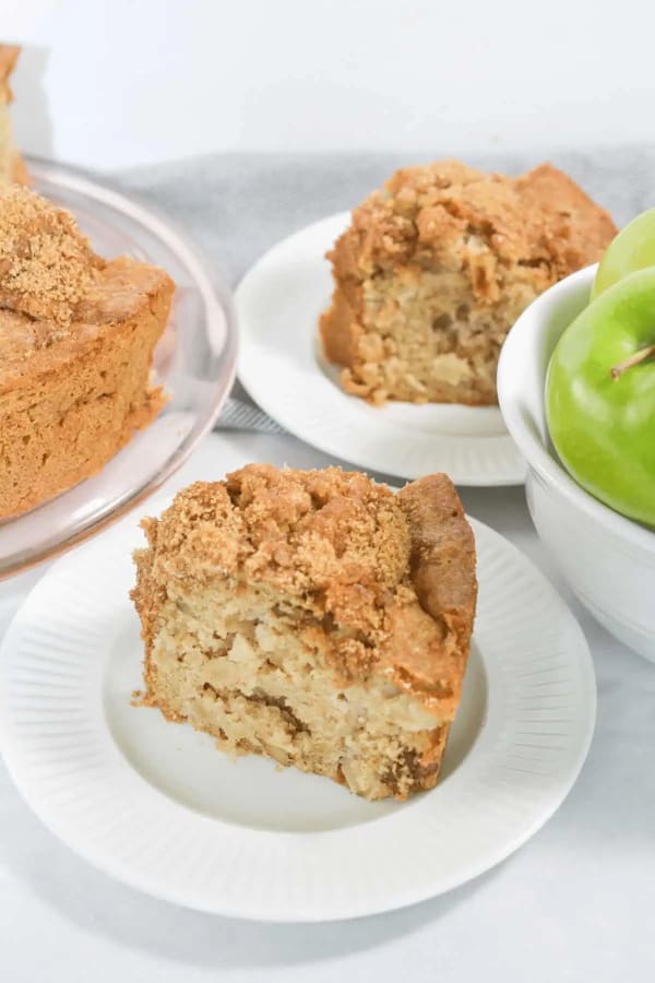 Fresh Apple Cake cover