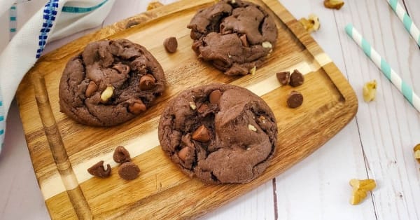 Double Chocolate Chip and Walnut Cookies cover