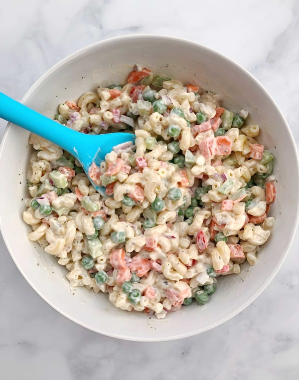 Simple Vegan Macaroni Salad cover