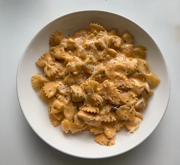 Cheesy Buffalo Chicken Bowtie Pasta cover