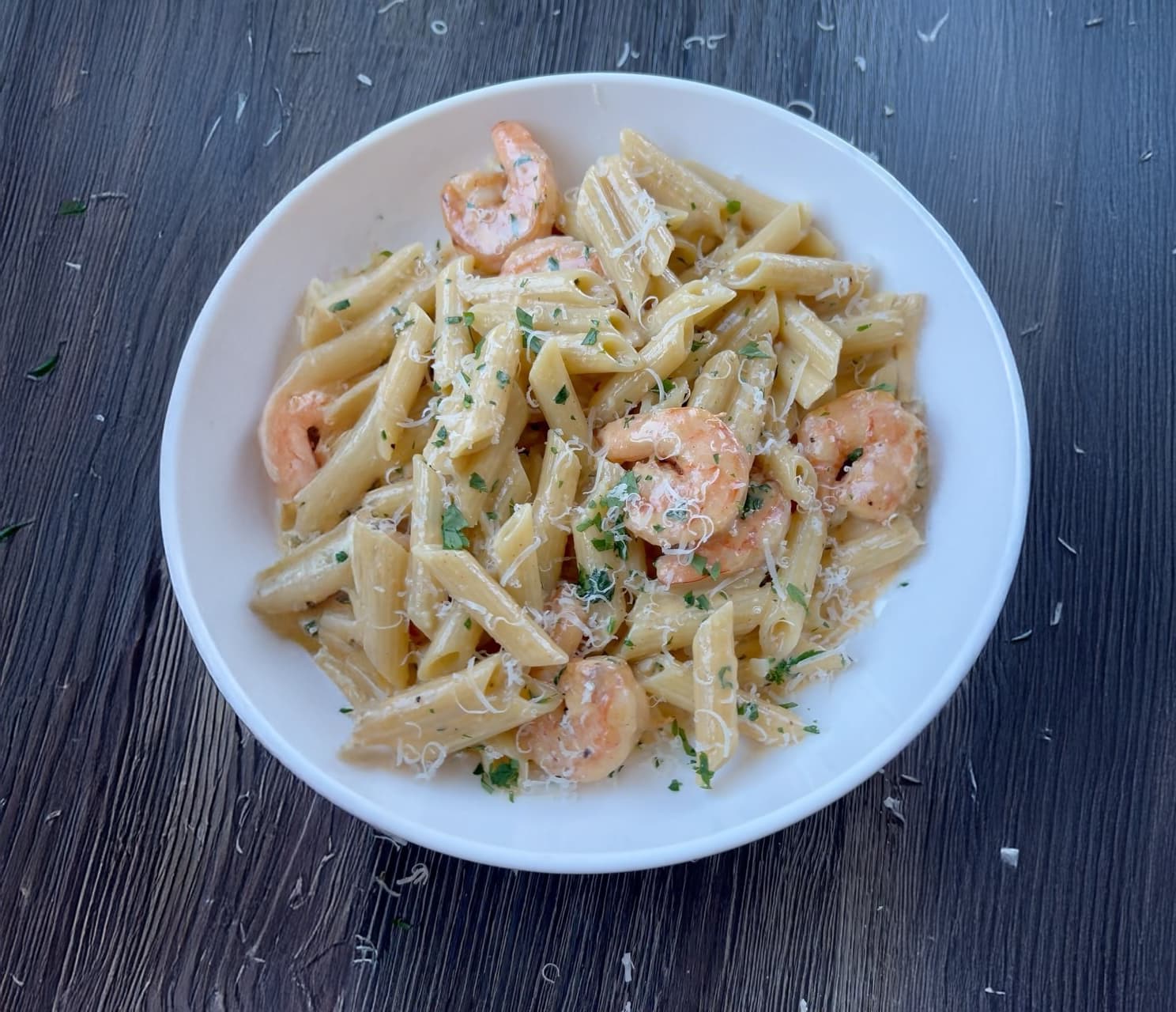 Garlic Cream Pasta with Shrimp