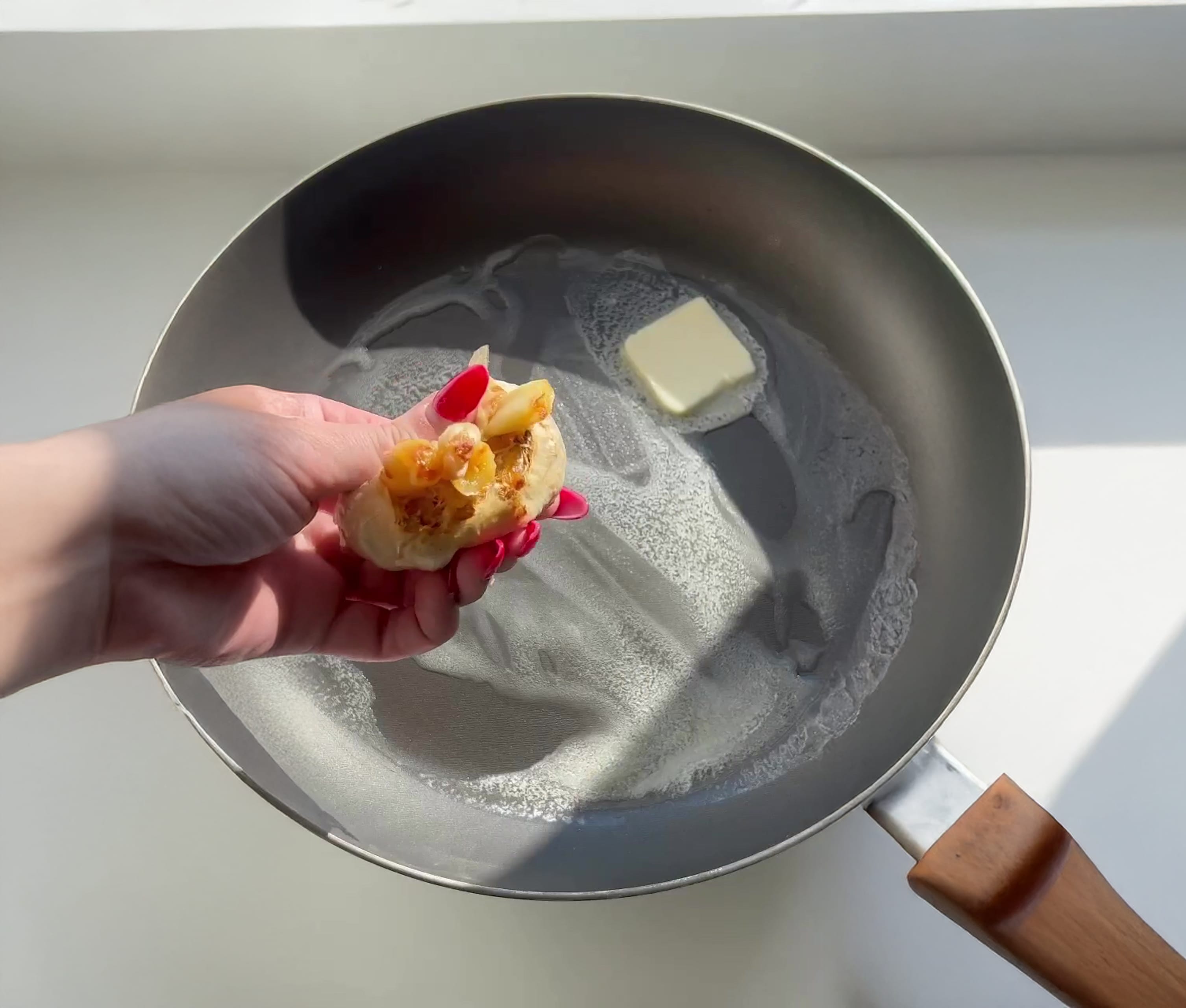 Lemon Cream Pasta with Roasted Garlic