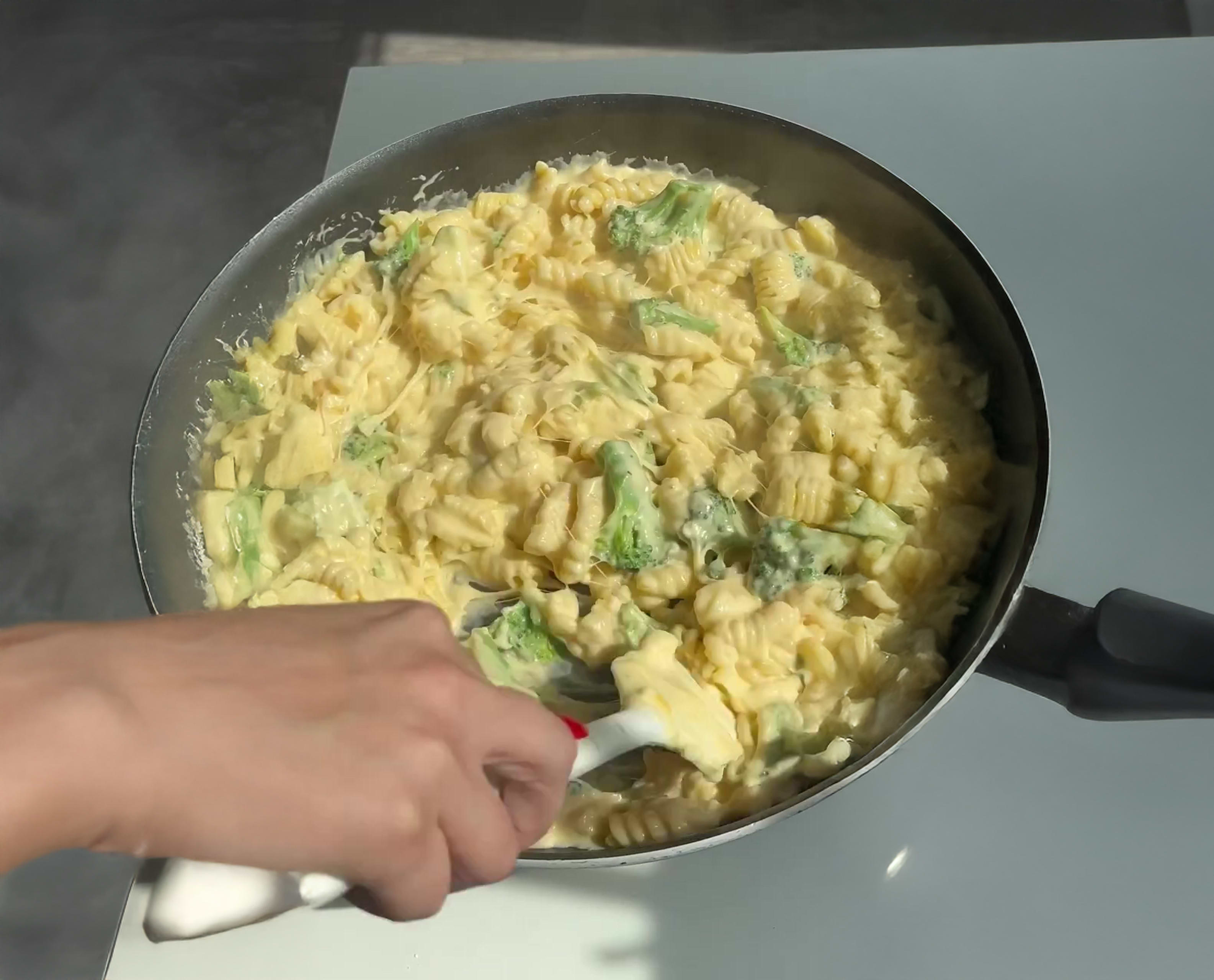 Broccoli Cheddar Mac & Cheese