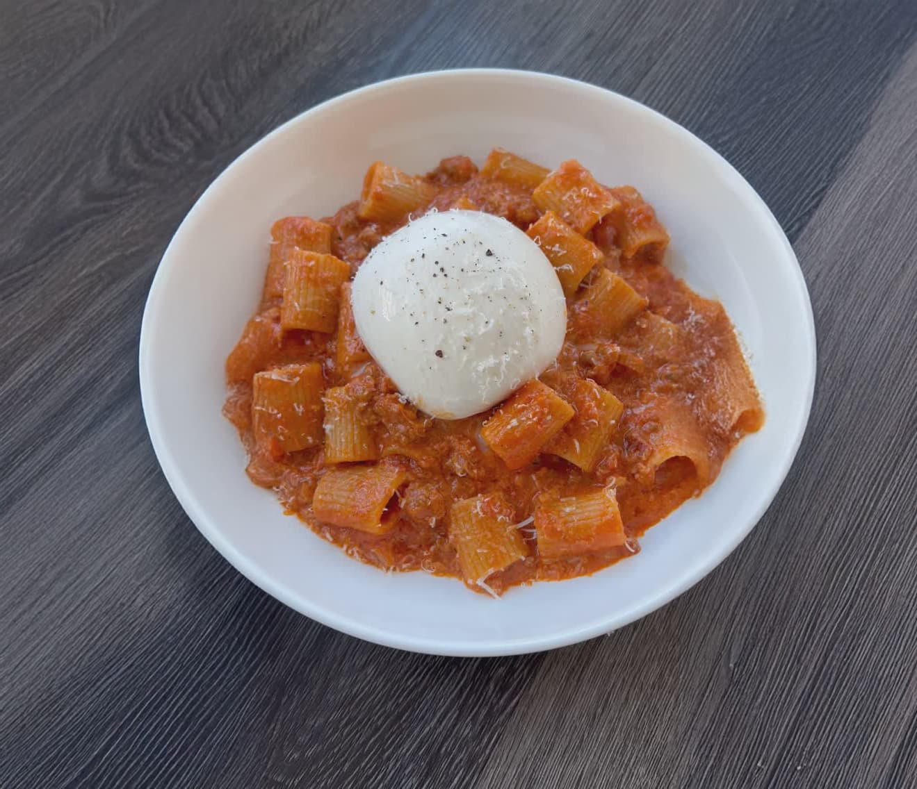 Bolognese with Burrata