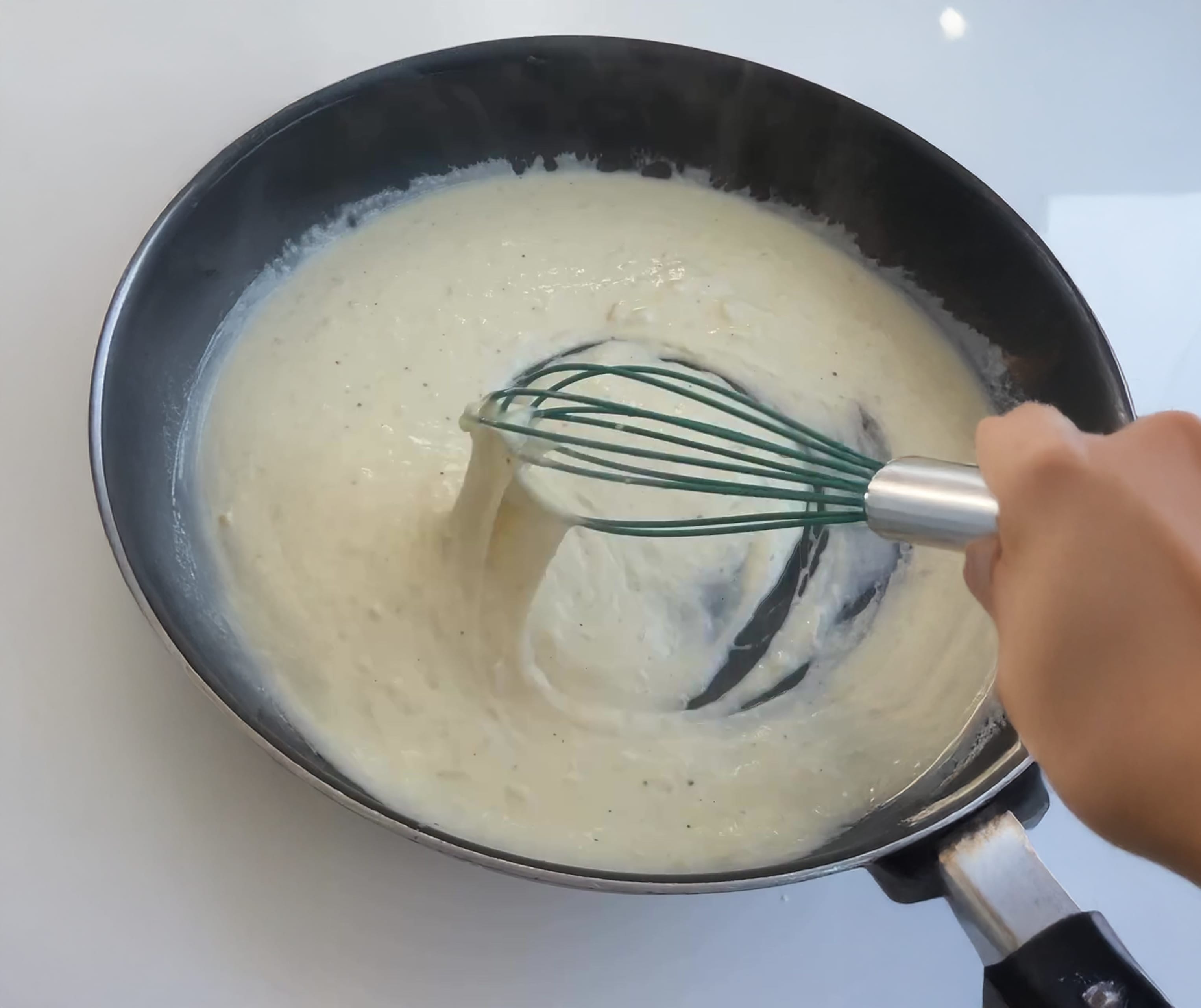 Cheesy Truffle Alfredo Pasta