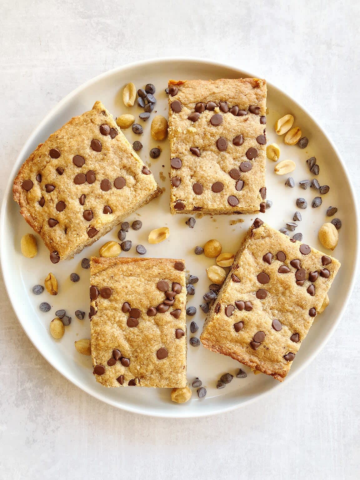 Vegan Blondies with Peanut Butter