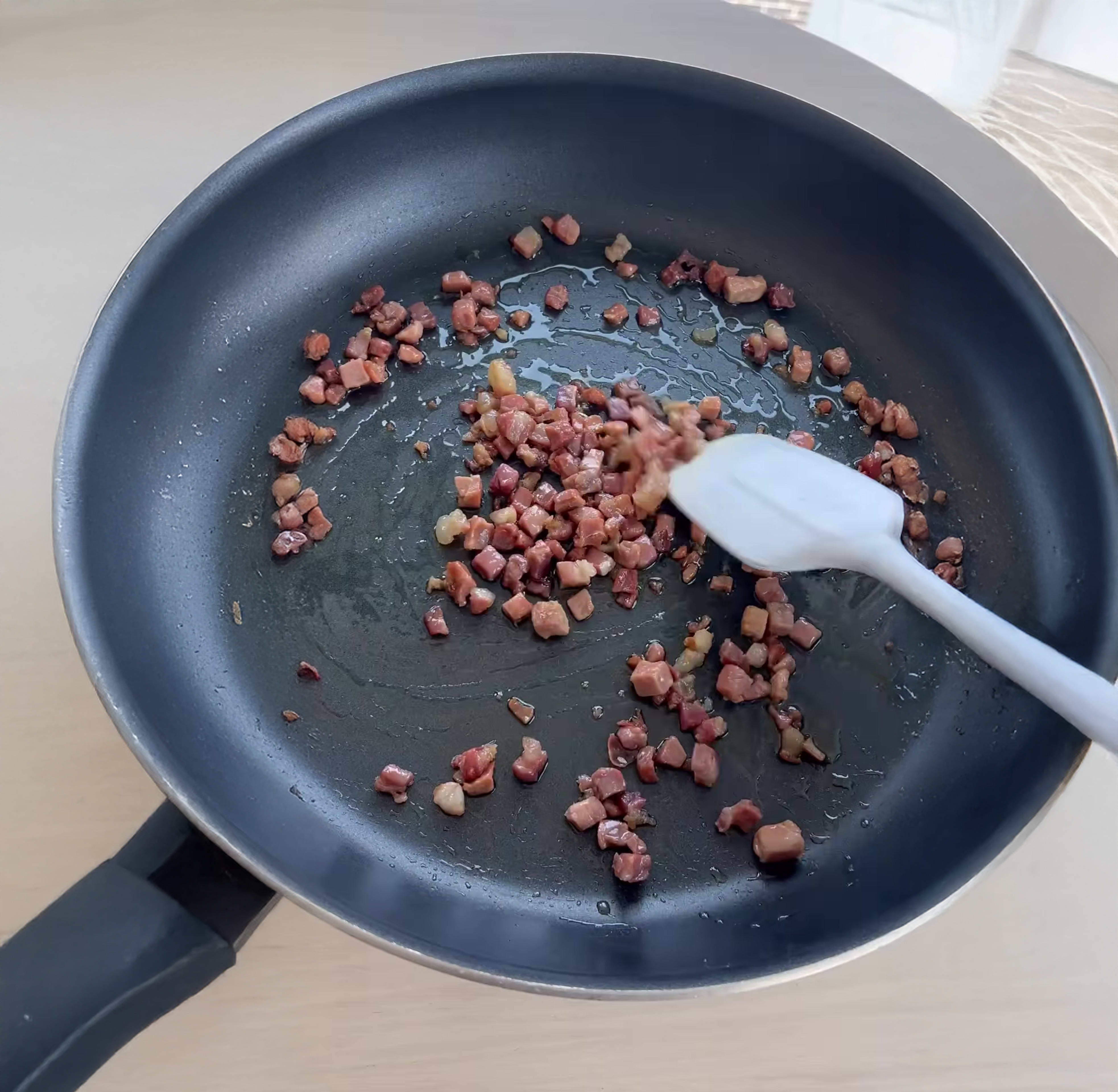 Creamy Tomato Pancetta Pasta with Peas
