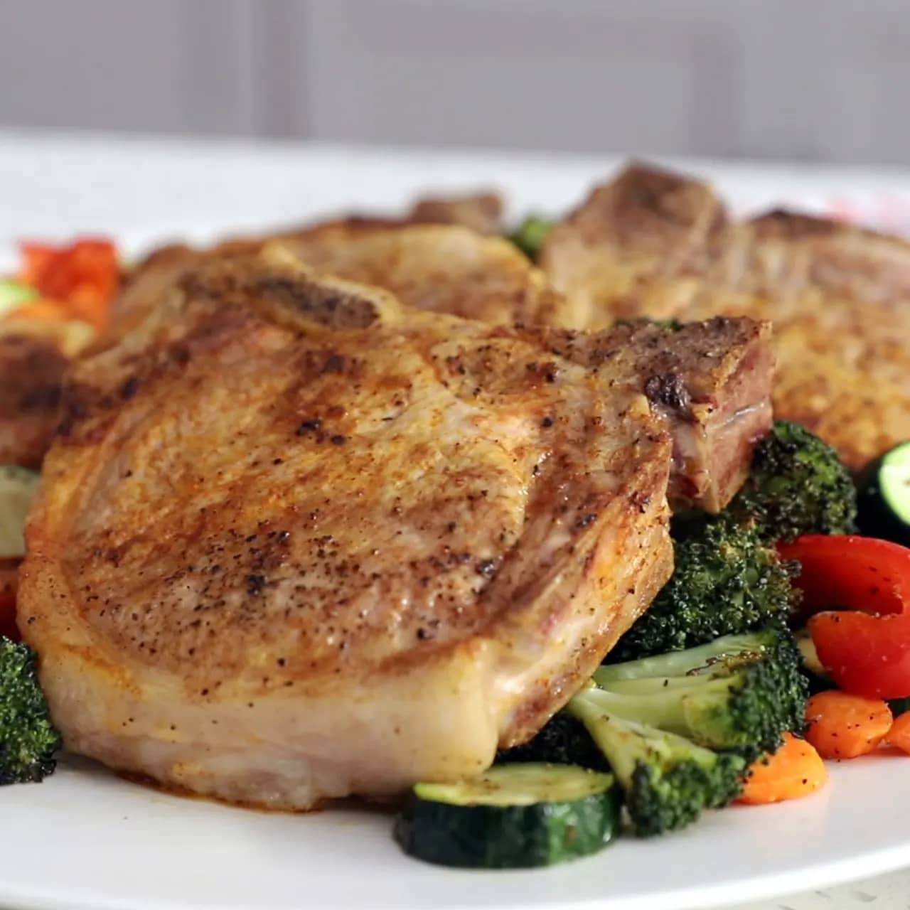 Easy Pork Chops with Roasted Vegetables
