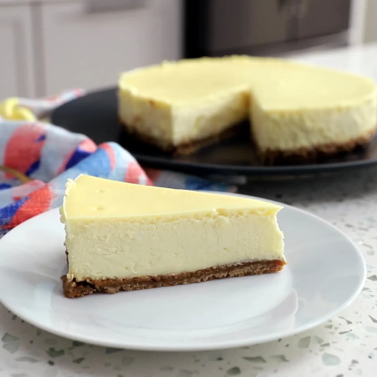 Easy Philadelphia-Style Cheesecake