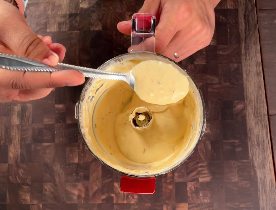 Homemade Low-Calorie Chipotle Sauce