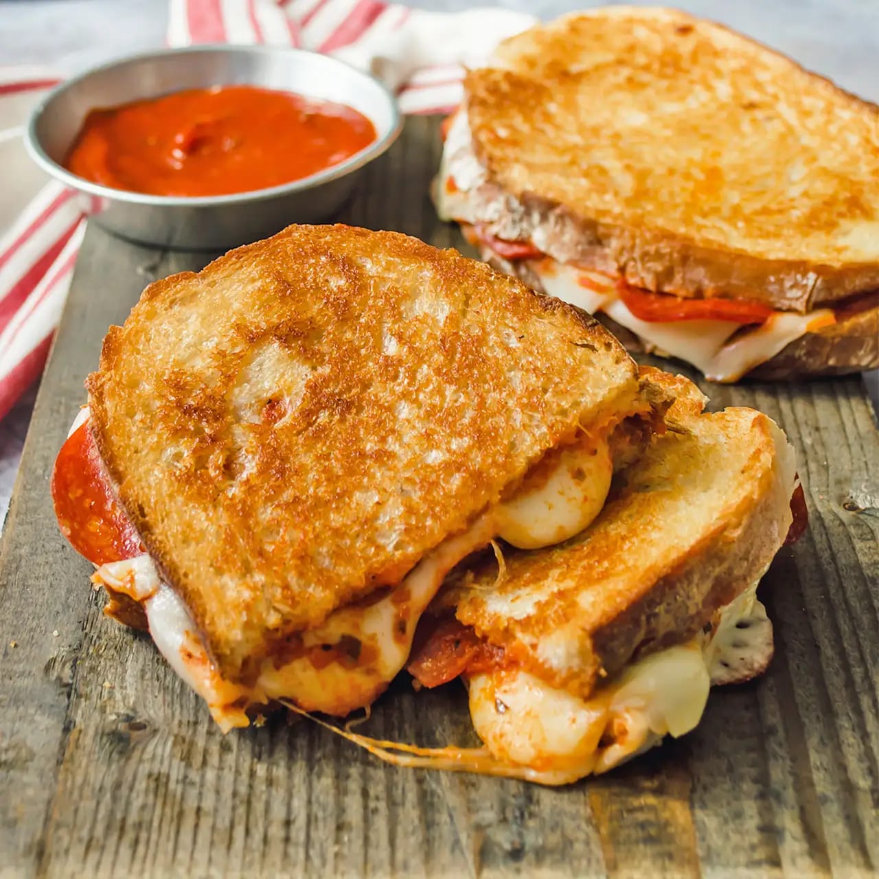 Oven-Baked Pizza Grilled Cheese Sandwiche