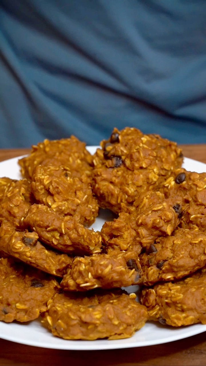 High Protein Pumpkin Chocolate Chip Cookies