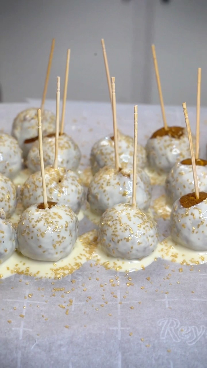 Healthier Pumpkin Cake Pops