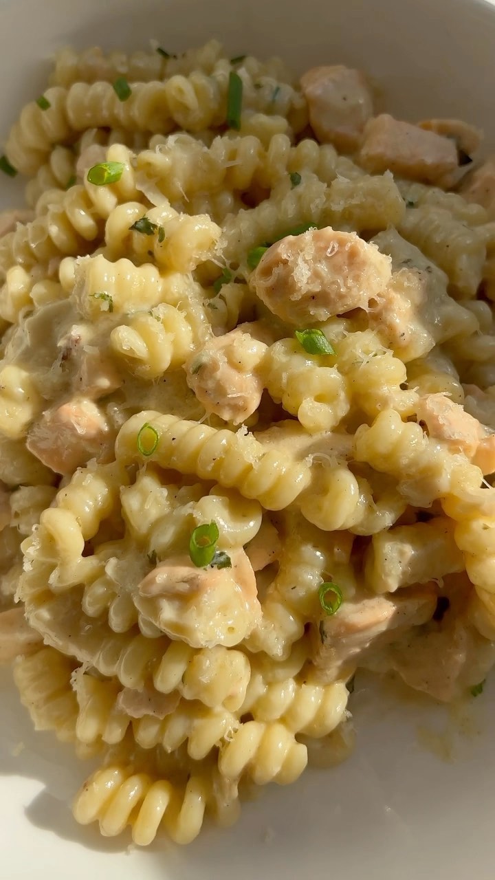 Creamy Salmon Pasta
