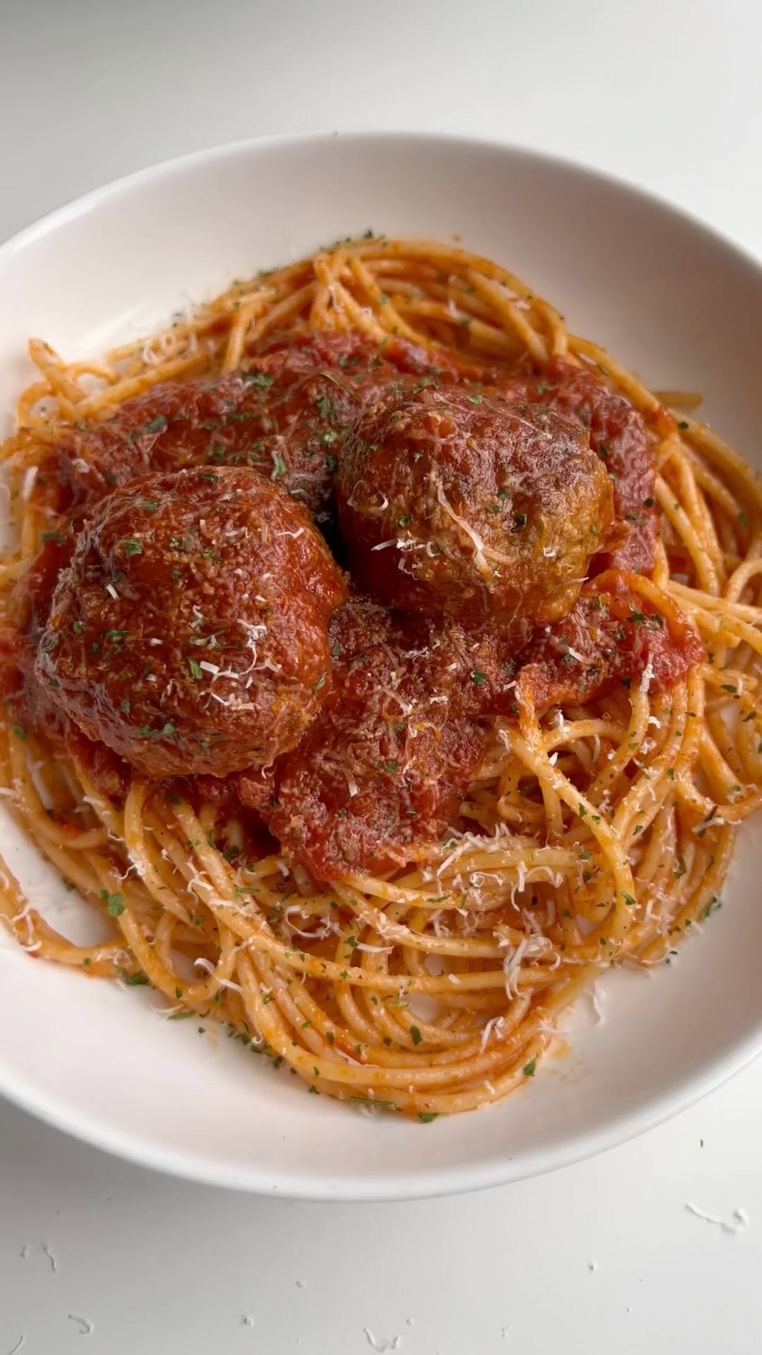 Classic Spaghetti & Meatballs