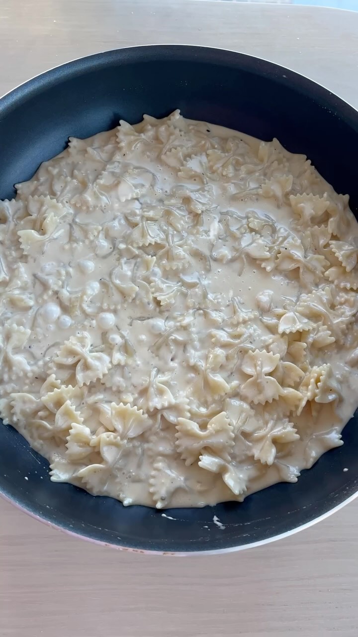 Caramelized Onion Alfredo Pasta