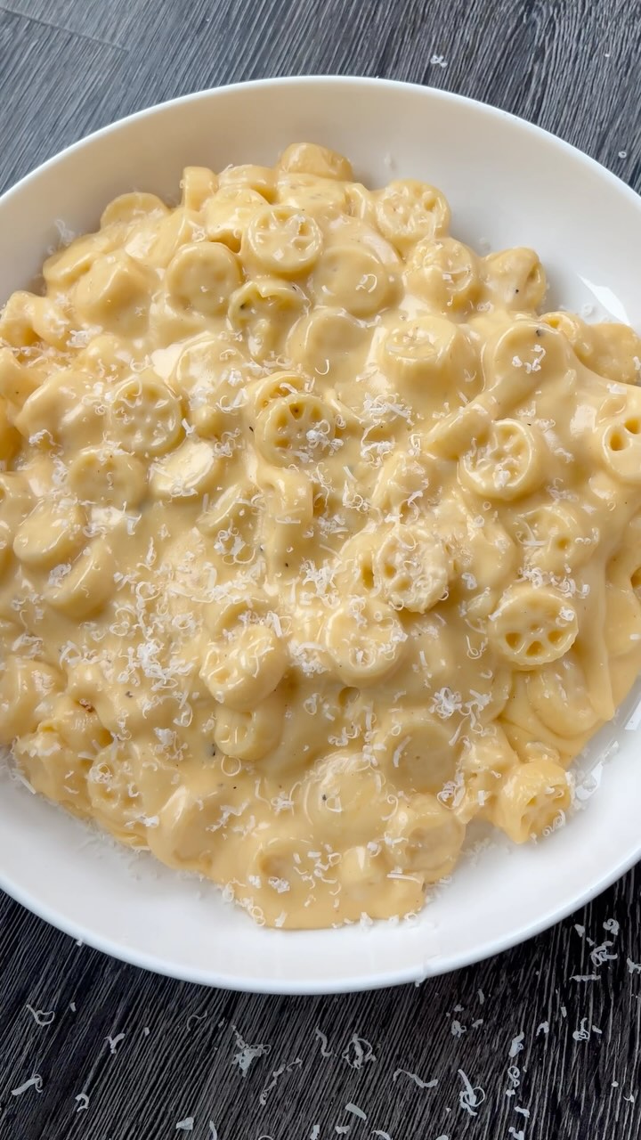 Mac & Cheese Wheel Pasta