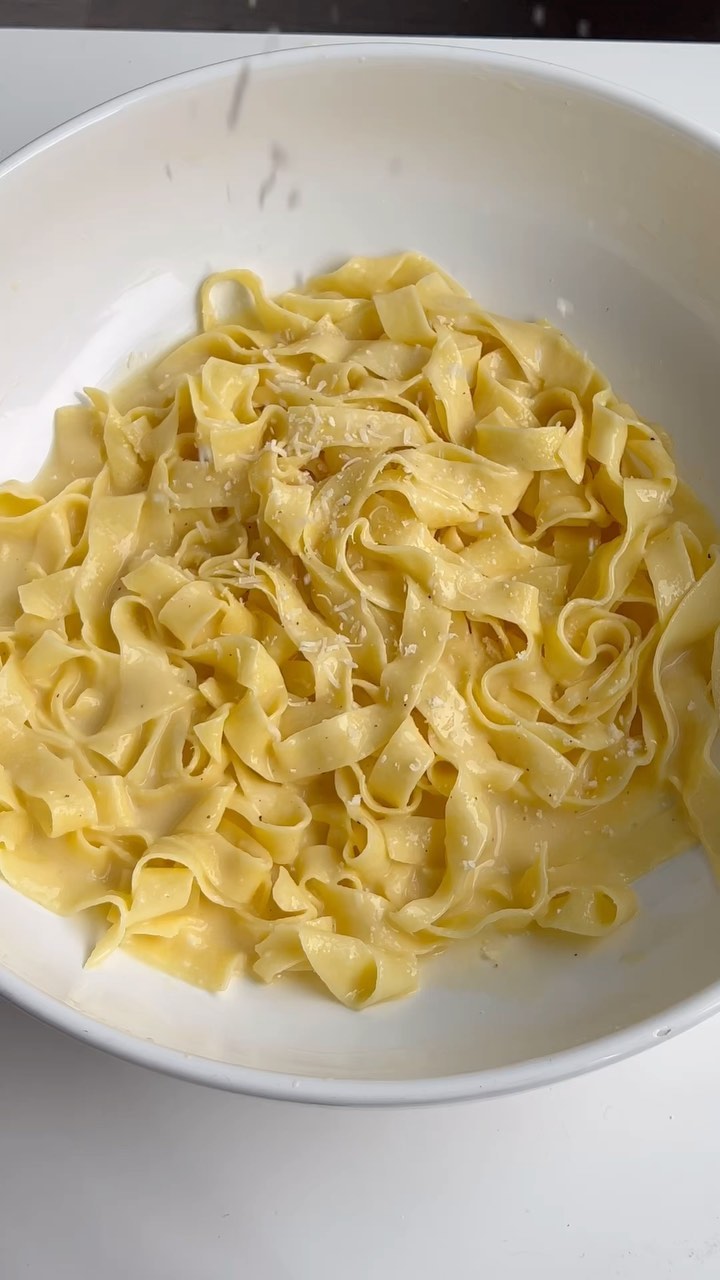 Traditional Alfredo Pasta (No Cream)