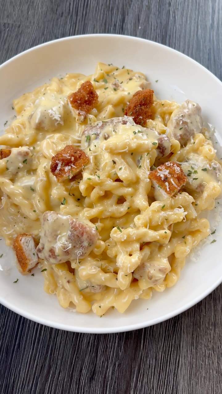 Crispy Chicken Mac & Cheese