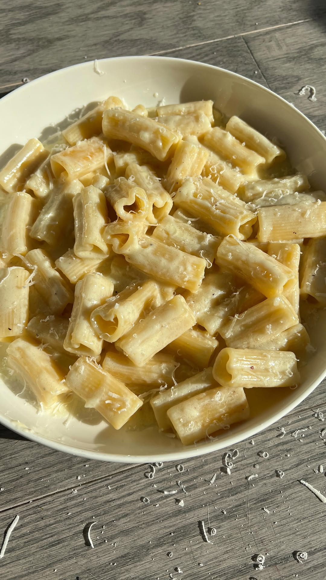 Cheesy Truffle Alfredo Pasta