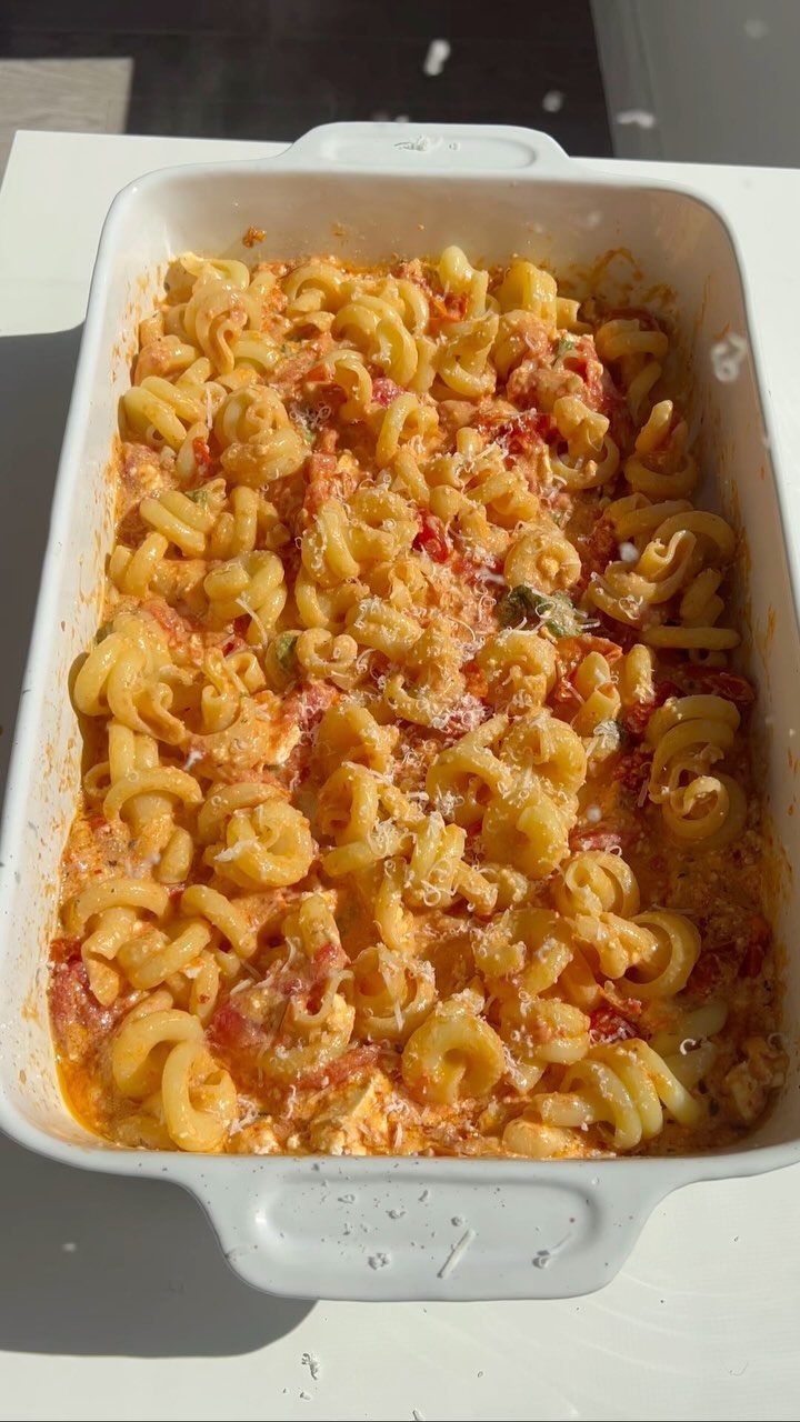 Viral Baked Feta Pasta