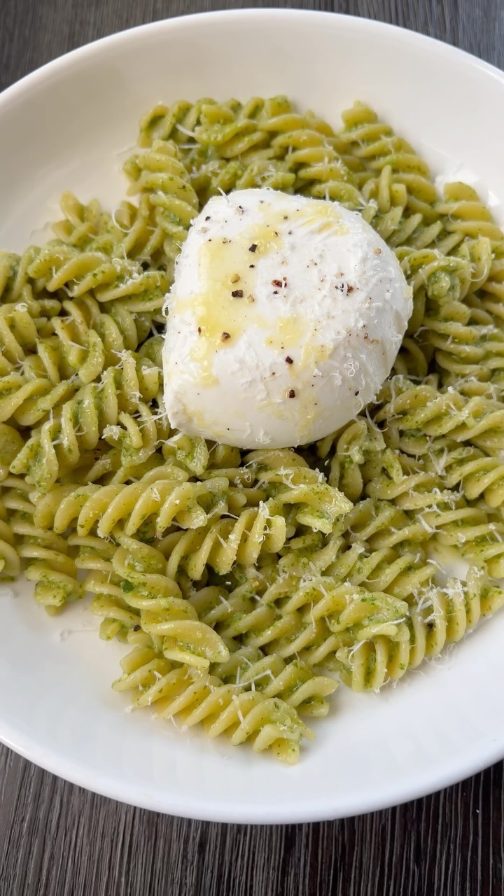 Pesto and Burrata Pasta