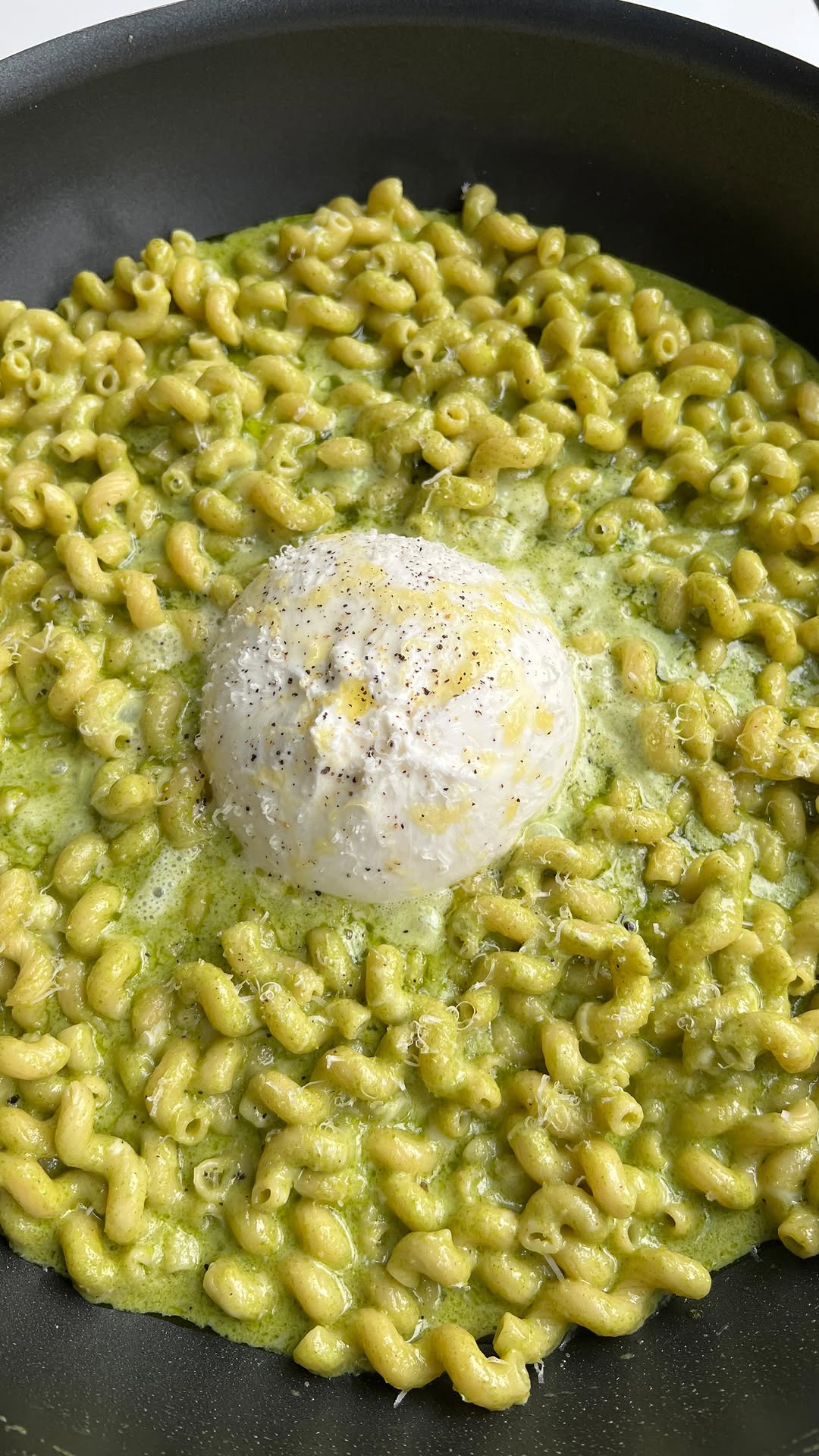 Creamy Pesto Burrata Pasta