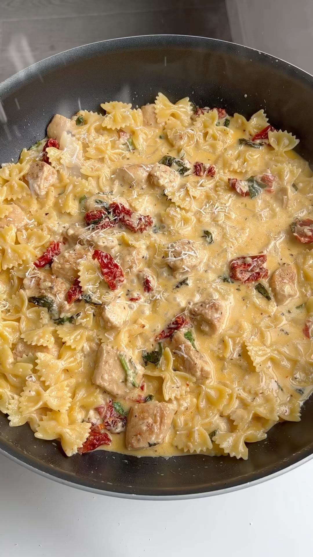 Tuscan Chicken Pasta