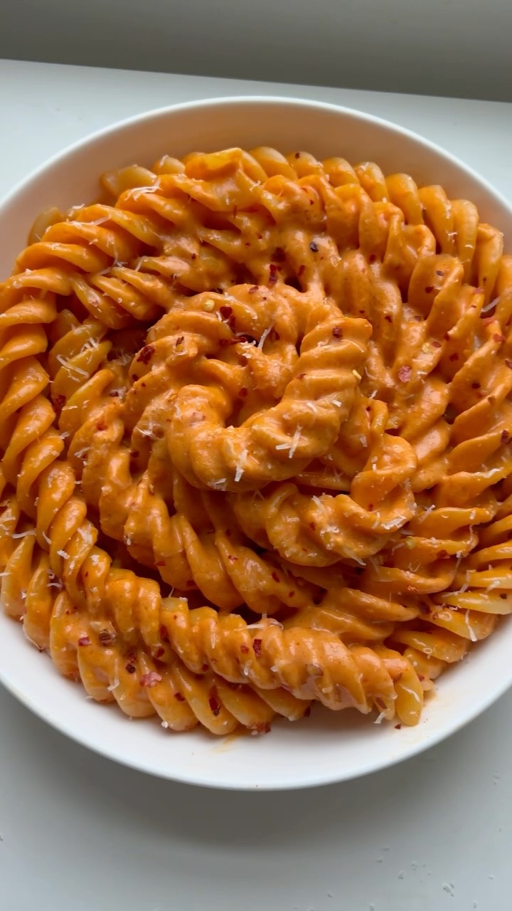 Spicy Gochujang Pasta with Colonne Pompeii