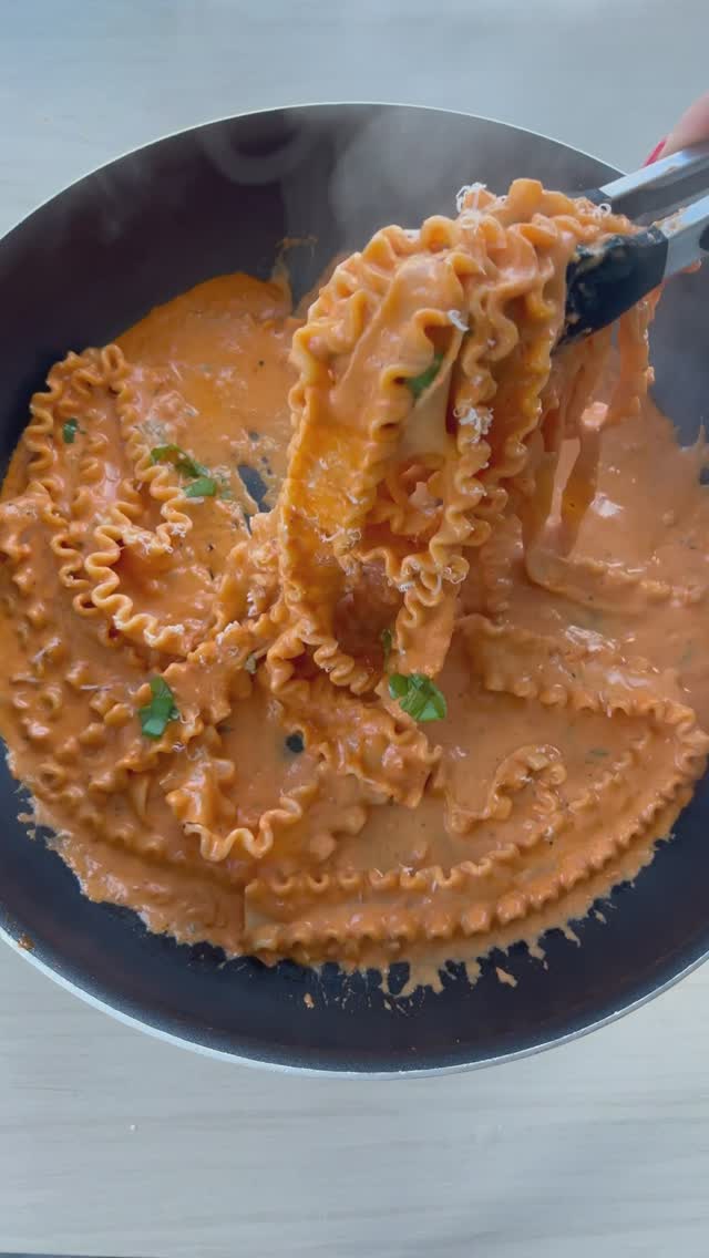 Creamy Tomato Pasta with Giant Noodles