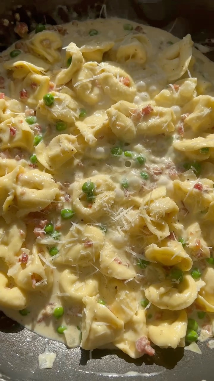 Creamy Tortellini with Pancetta & Peas