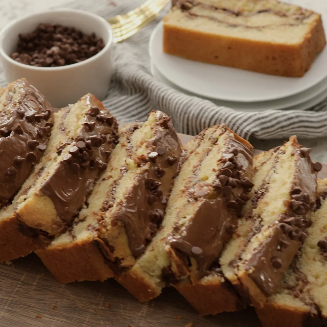 Nutella Swirl Pound Cake