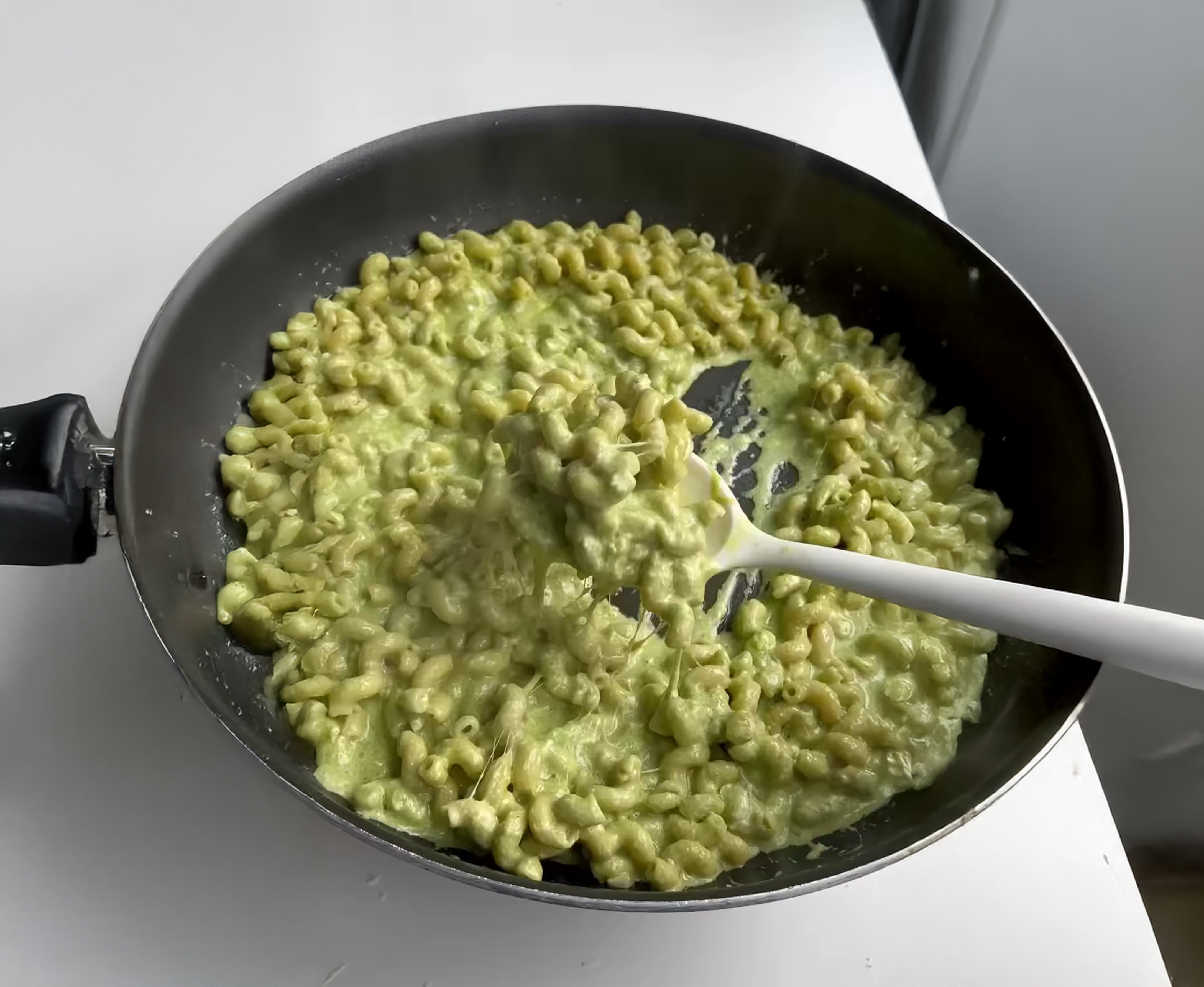 Creamy Pesto Burrata Pasta