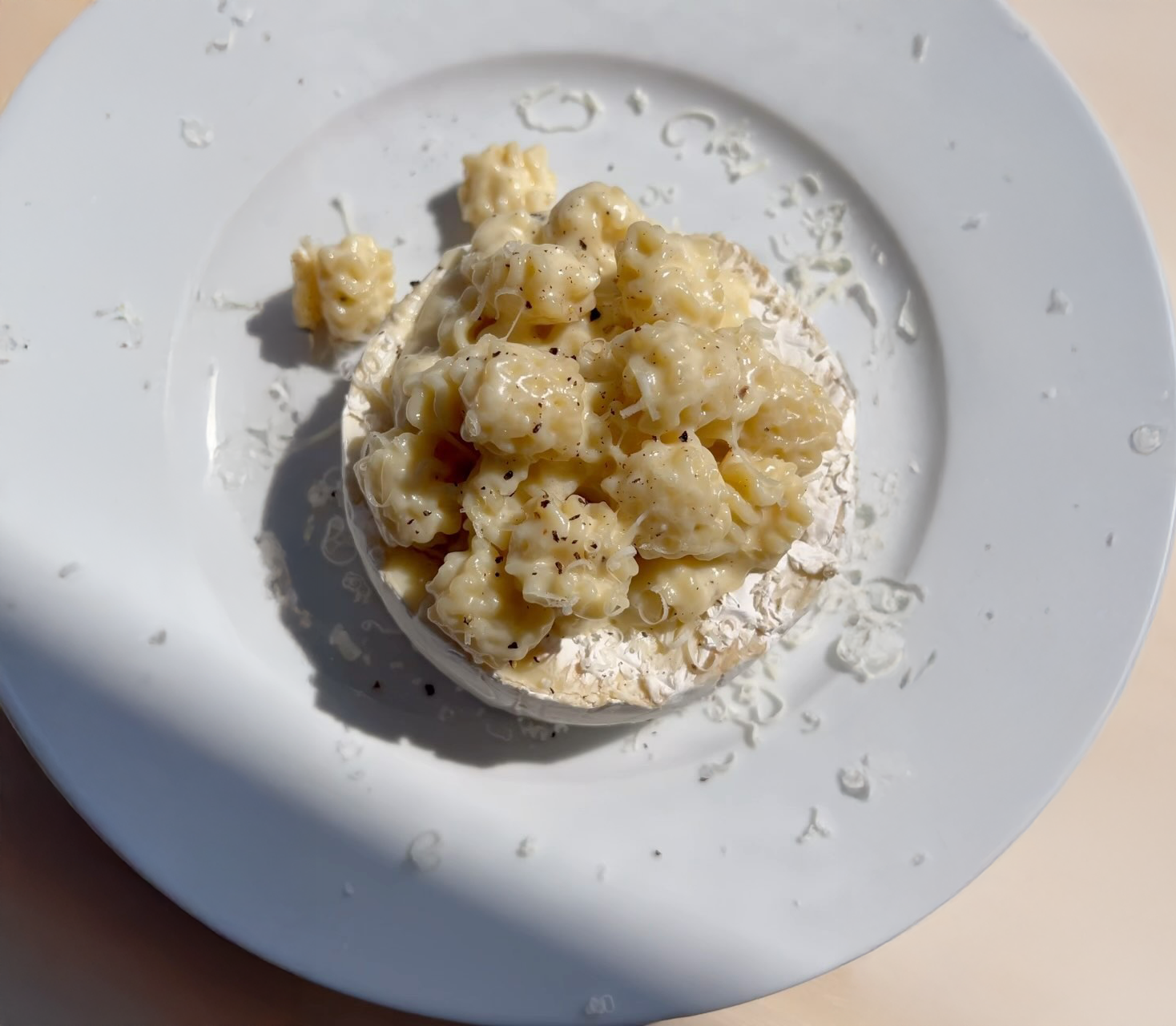 Mac & Cheese on Brie