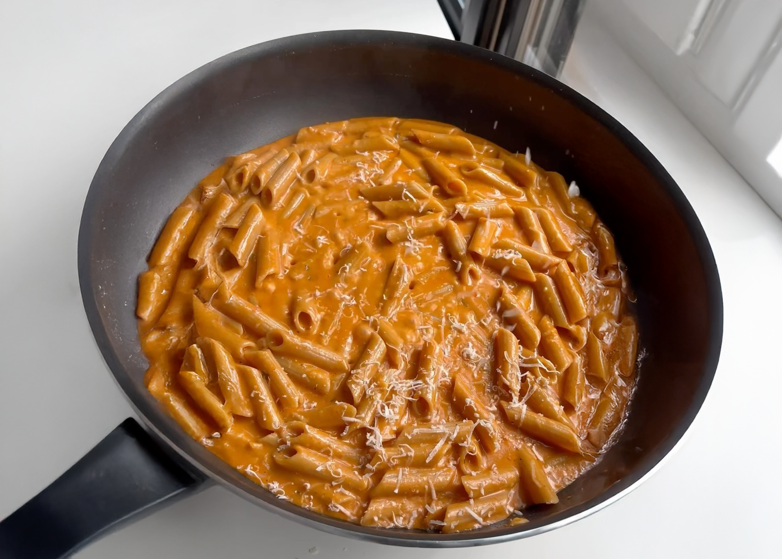 One Pot Penne alla Vodka cover