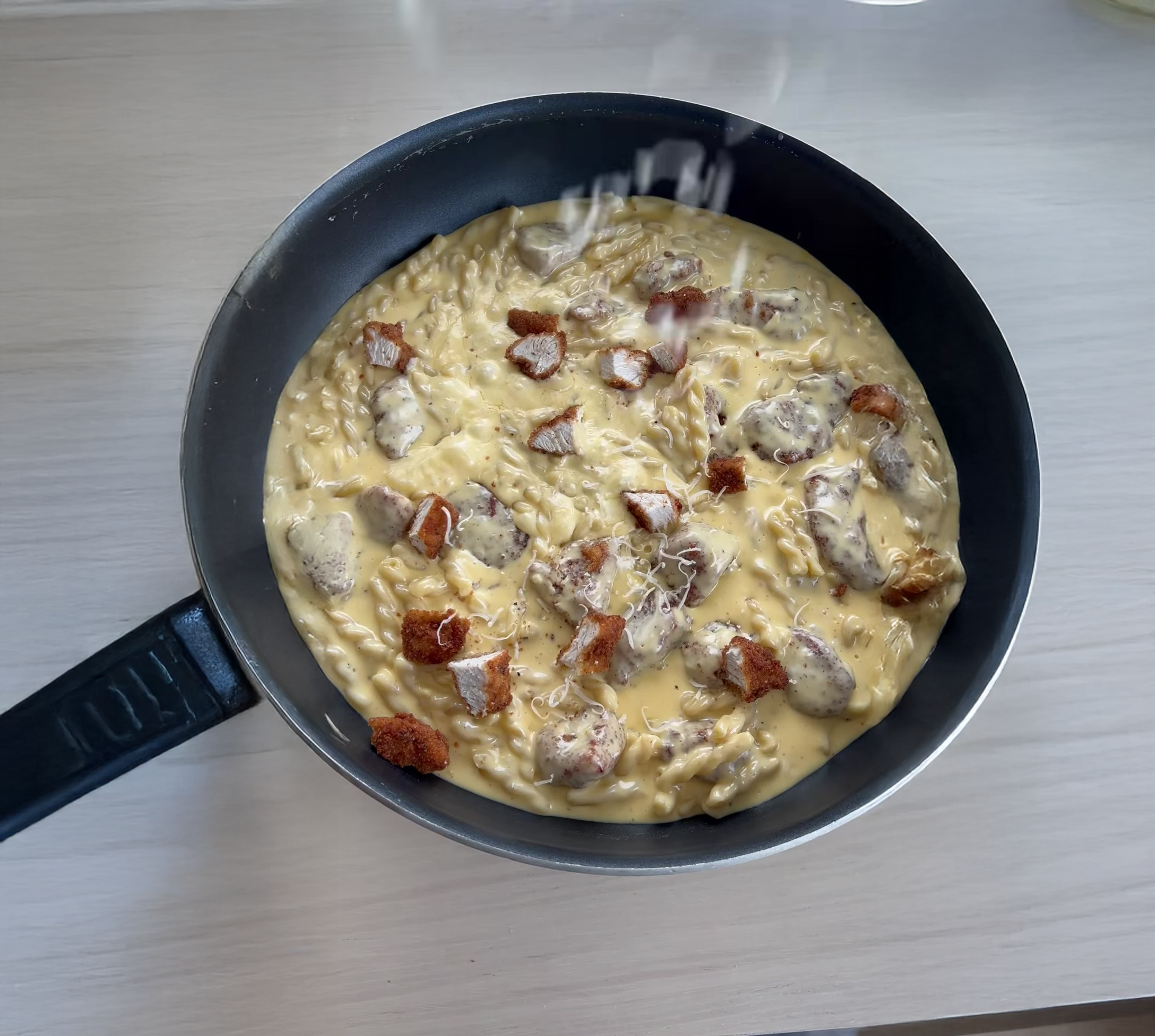 Crispy Chicken Mac & Cheese