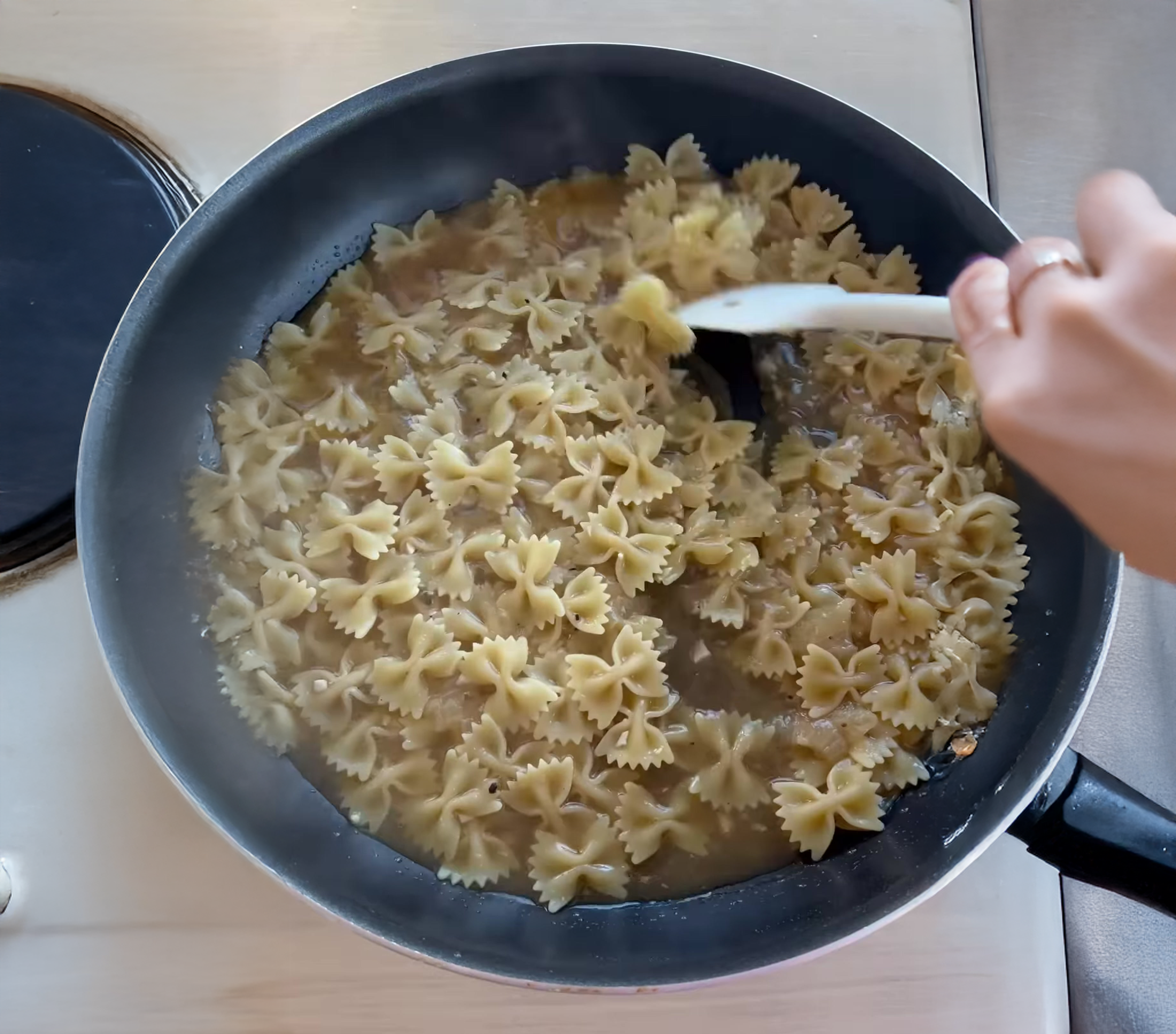 Caramelized Onion Alfredo Pasta