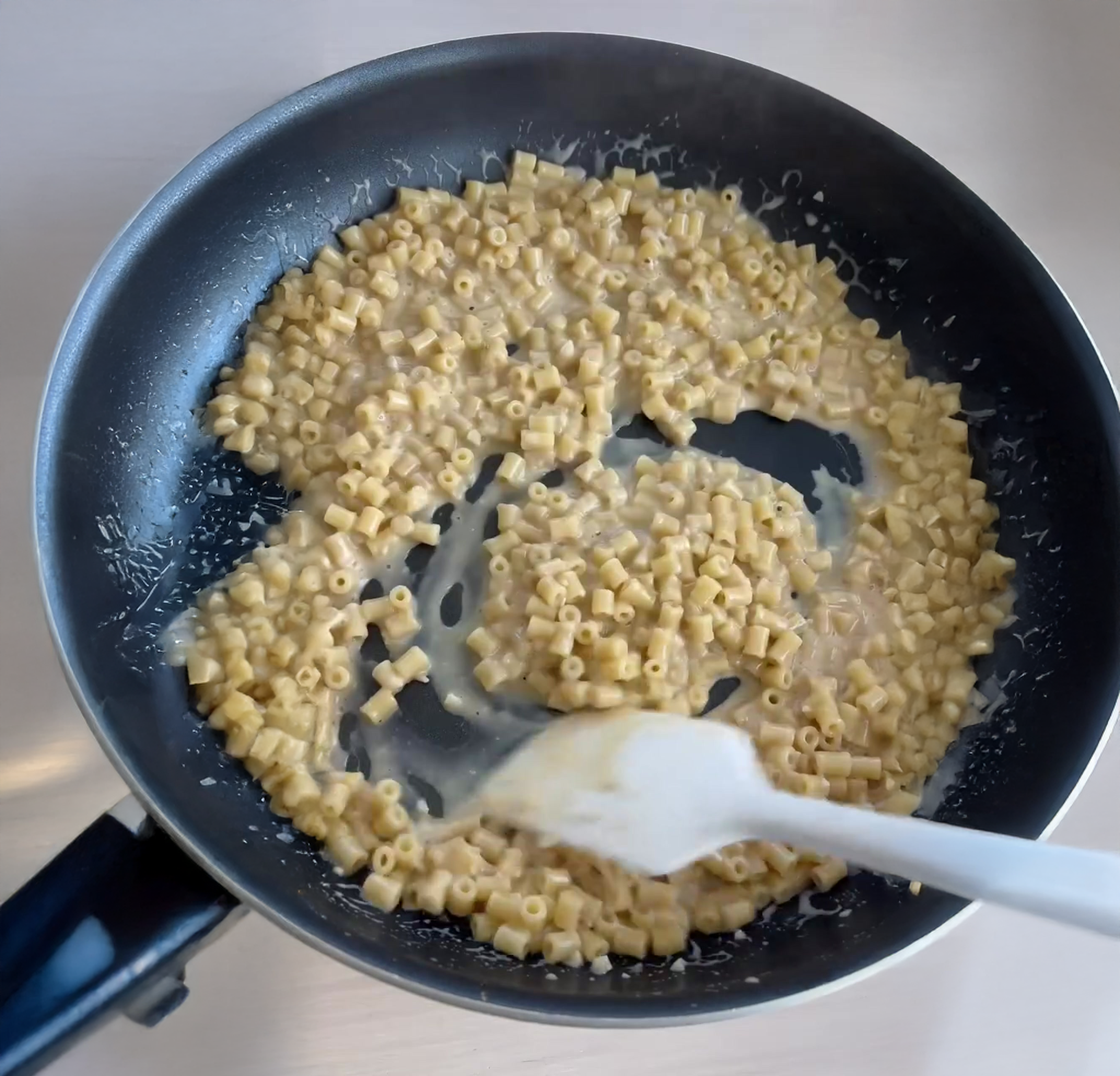 One Pot Creamy Lemon Ditalini Pasta