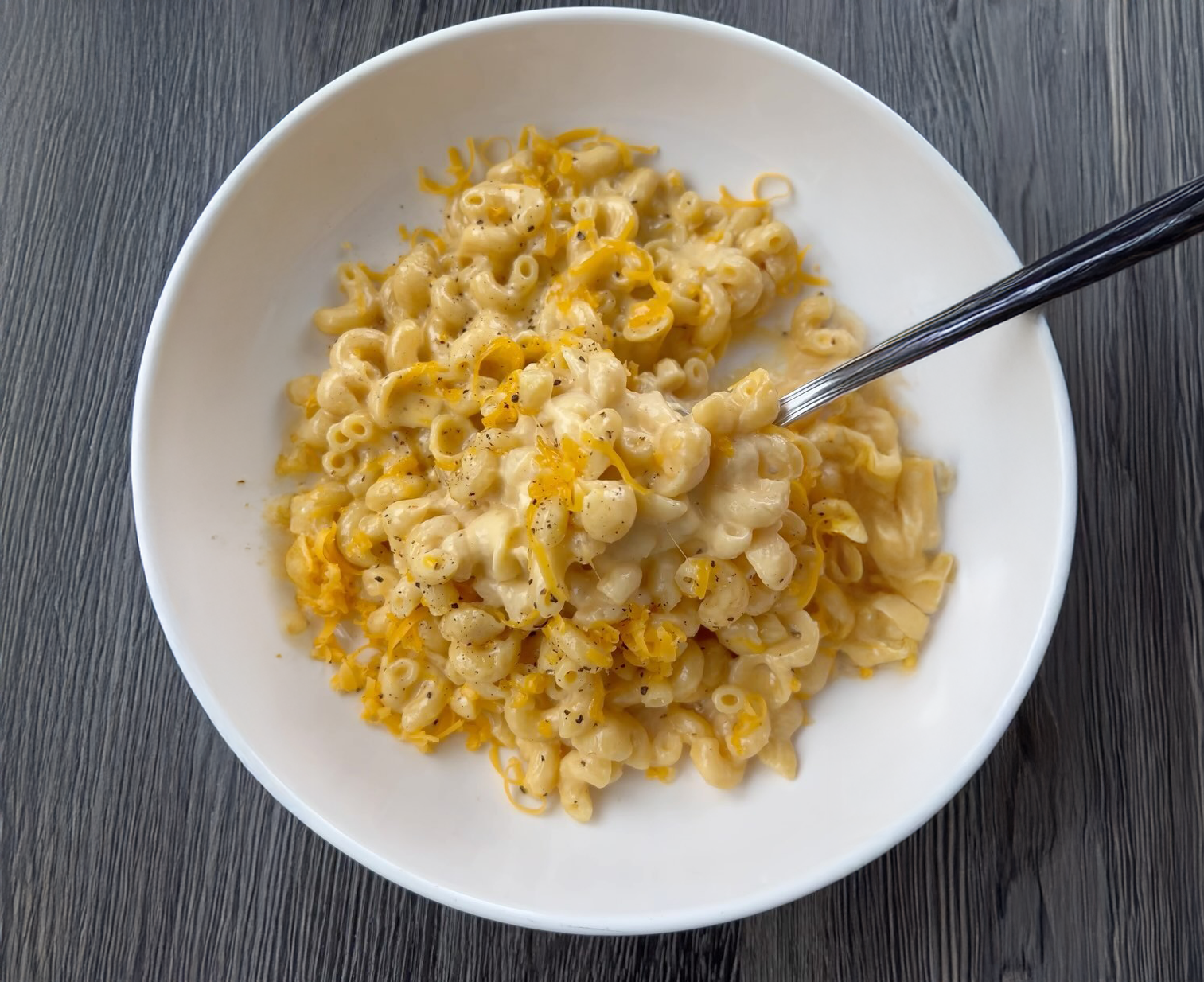 Easy One Pot Mac & Cheese cover