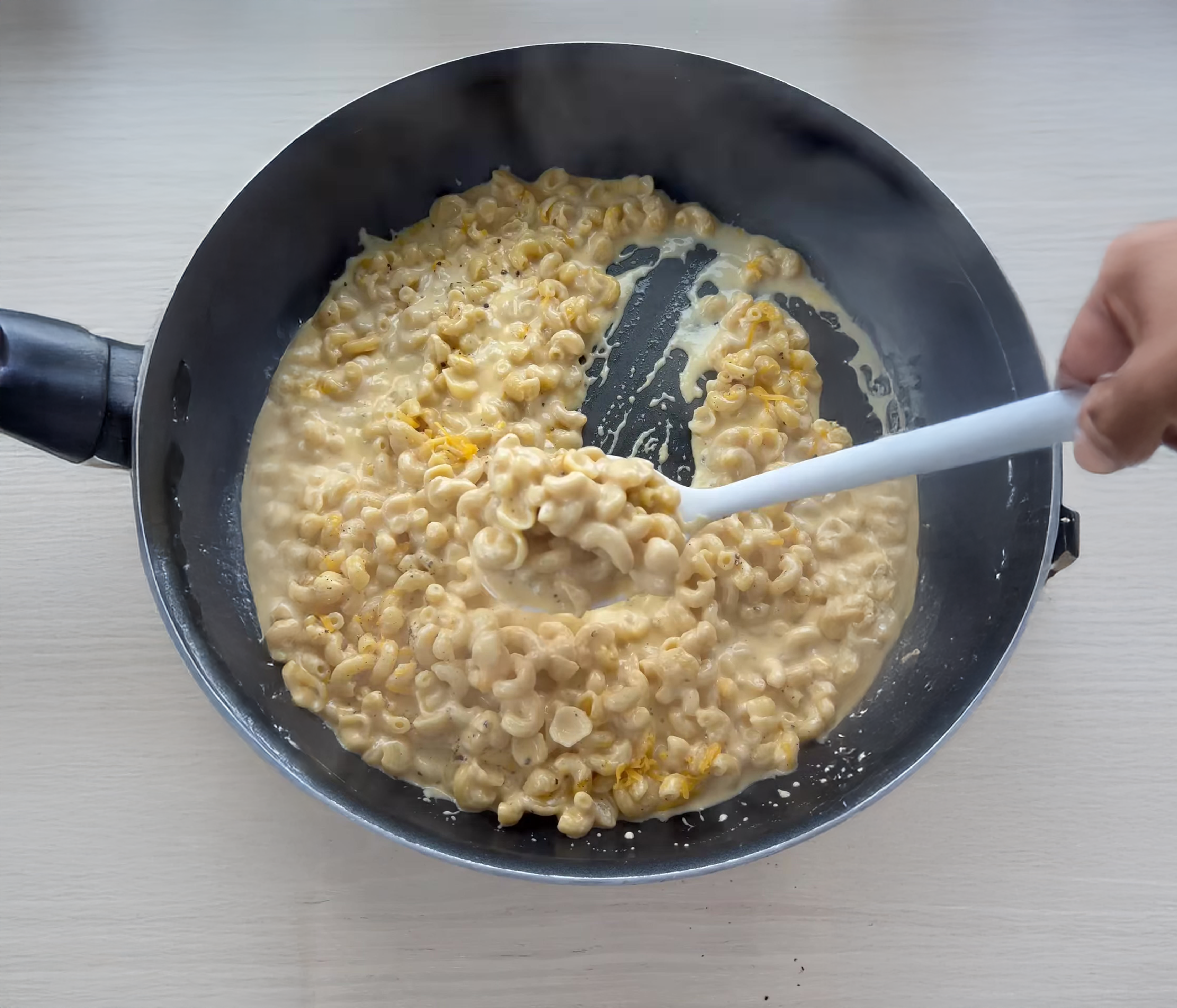 Easy One Pot Mac & Cheese