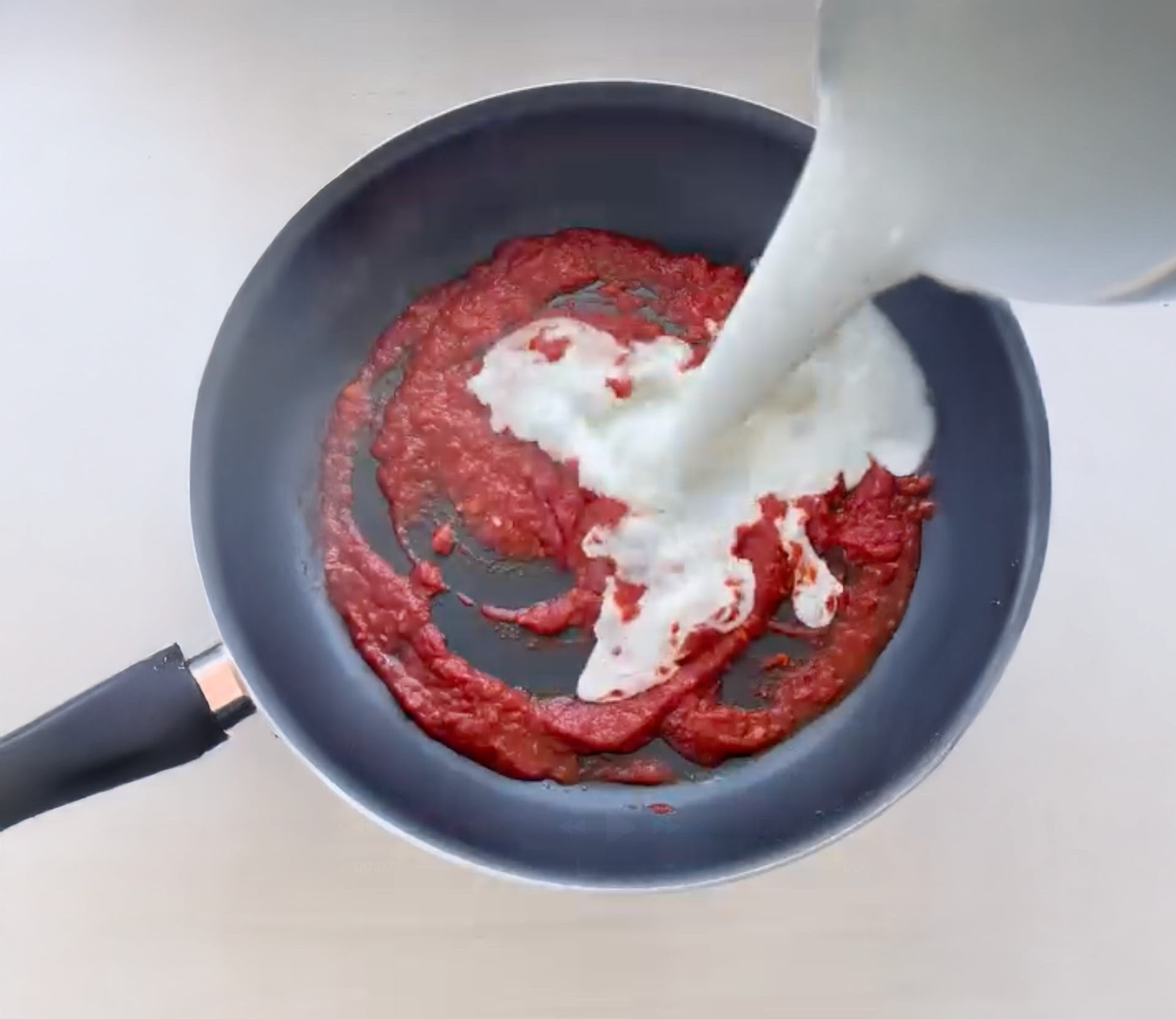 Creamy Tomato Pasta with Giant Noodles